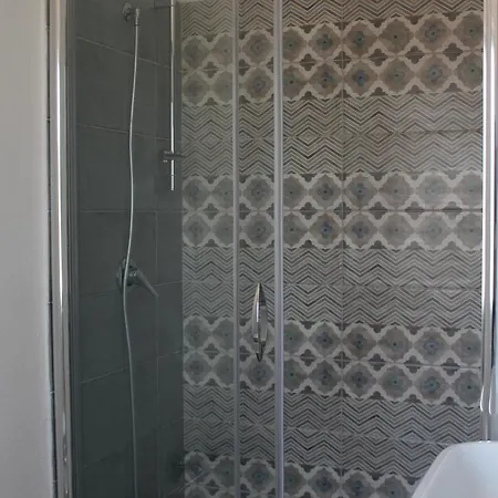 Bona Ciurrata 招待所