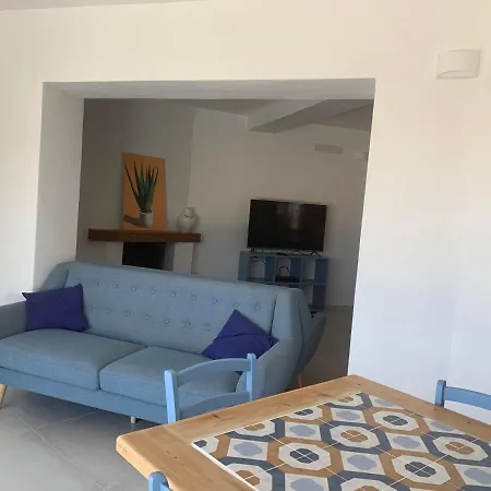 Bona Ciurrata Golfo Aranci